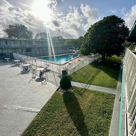 Boca Inn Boca Raton Luaran gambar