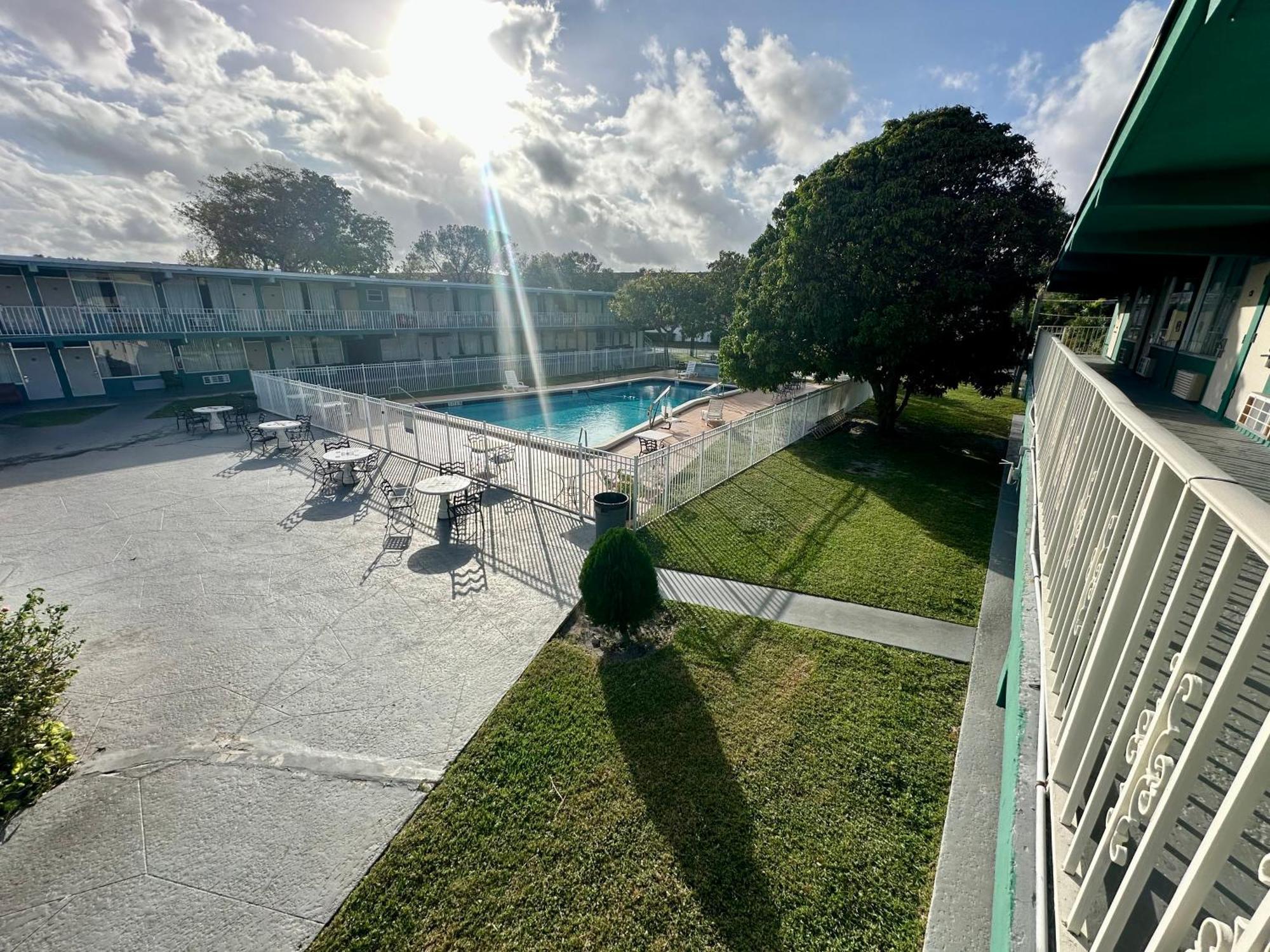 Boca Inn Boca Raton Luaran gambar