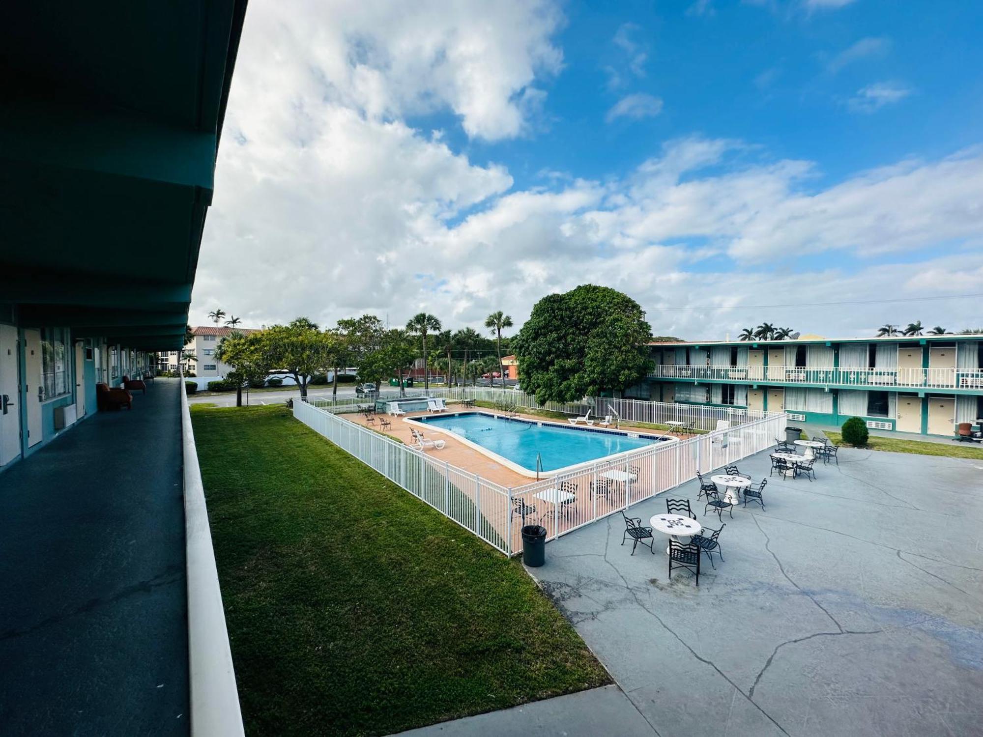 Boca Inn Boca Raton Luaran gambar